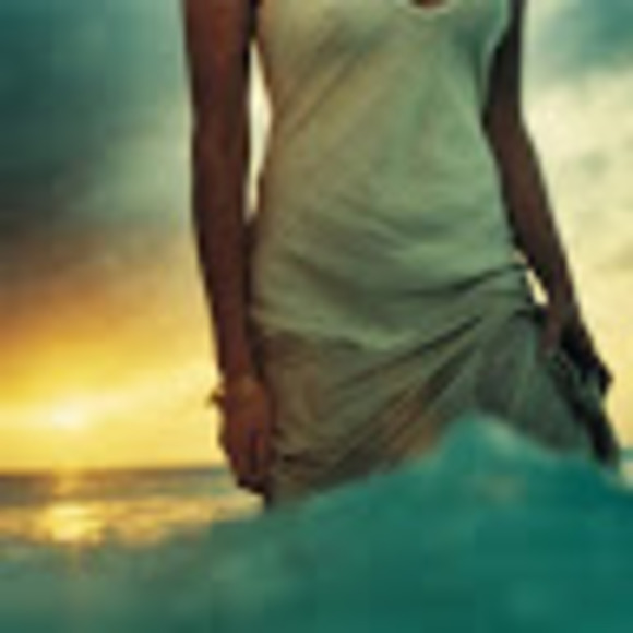 Meet your Posher, Jennifer - Picture 1 of 1